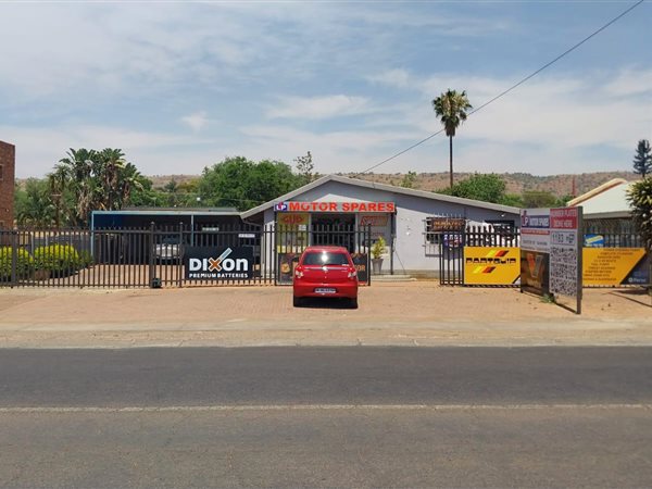 774  m² Commercial space in Booysens
