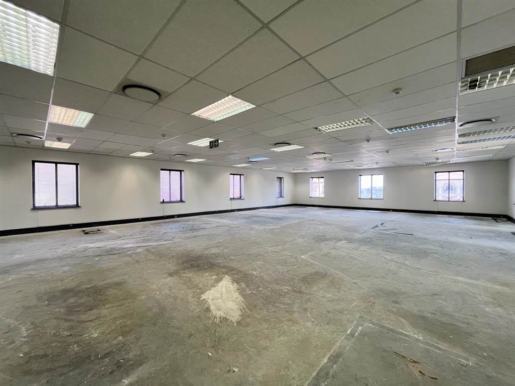 803  m² Commercial space in Fourways photo number 9