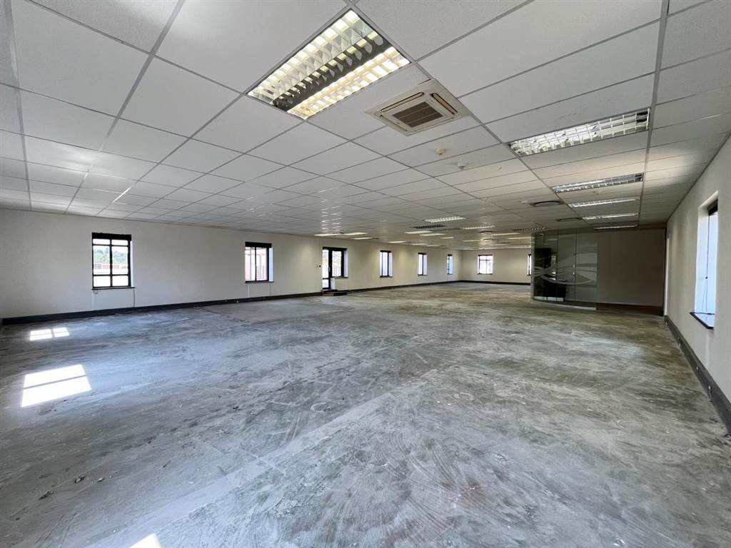 803  m² Commercial space in Fourways photo number 11