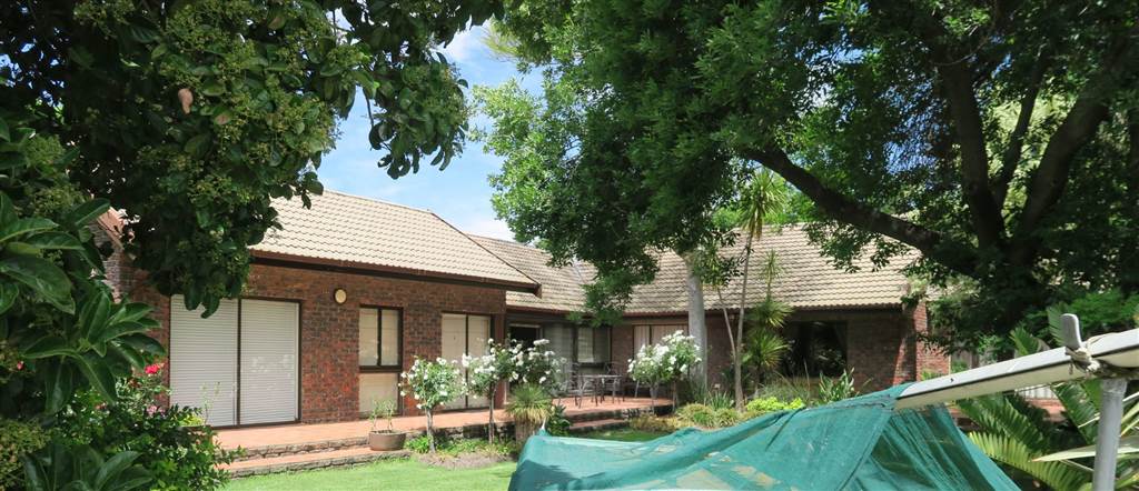 4 Bed House in Prince Alfred Hamlet photo number 1