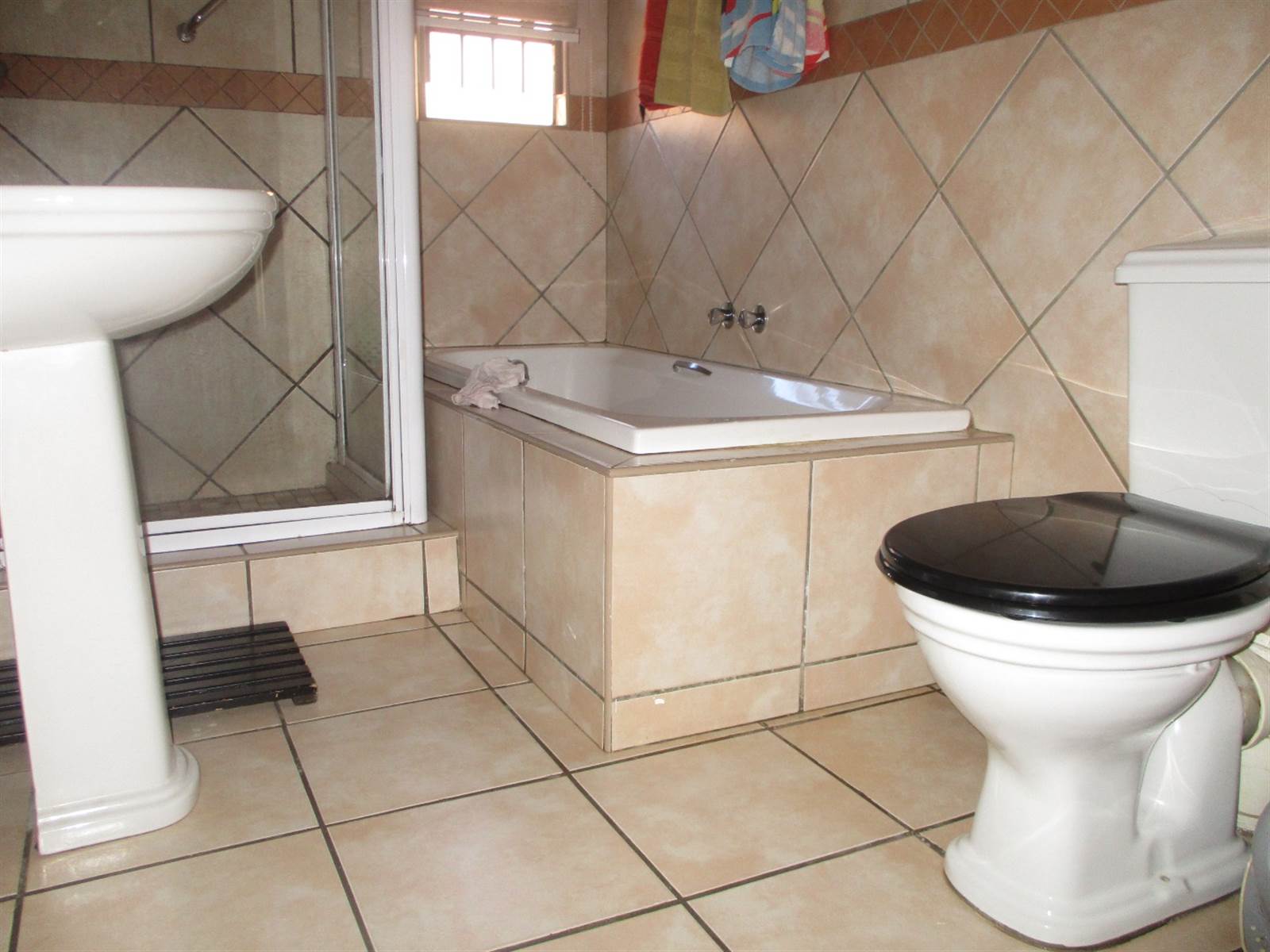 3 Bed Townhouse in Alberton photo number 16