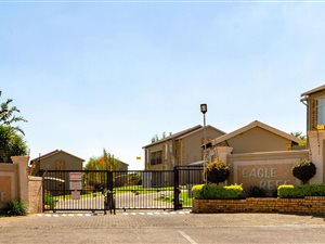 2 Bed Apartment in Honeydew