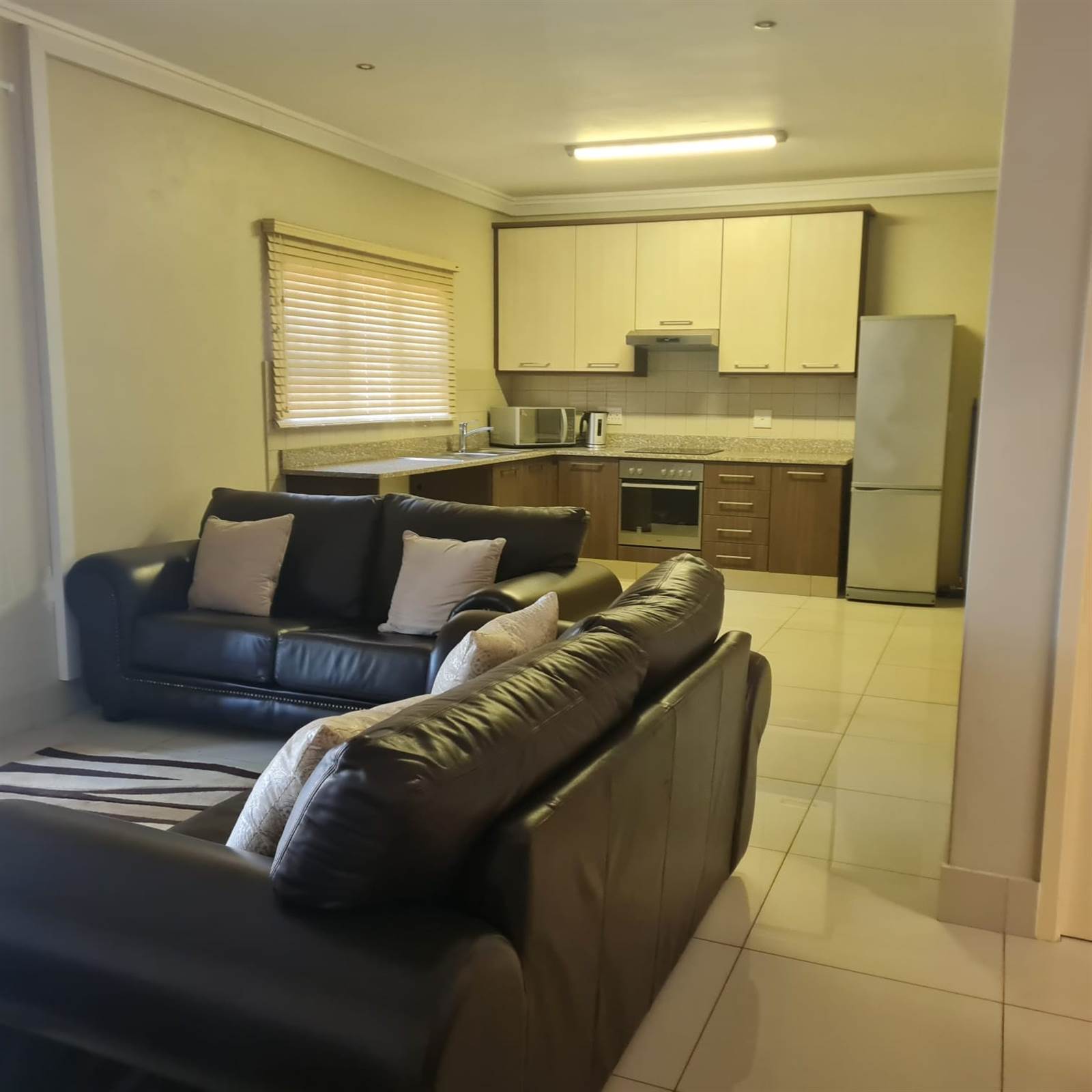 2 Bed Flat in Umhlanga Ridge New Town Centre photo number 6