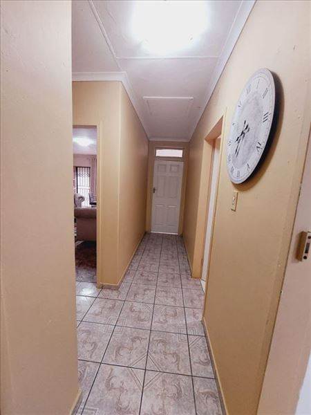 3 Bed House in Kempton Park West photo number 6