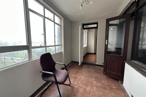 1.5 Bed Apartment in Durban CBD photo number 16