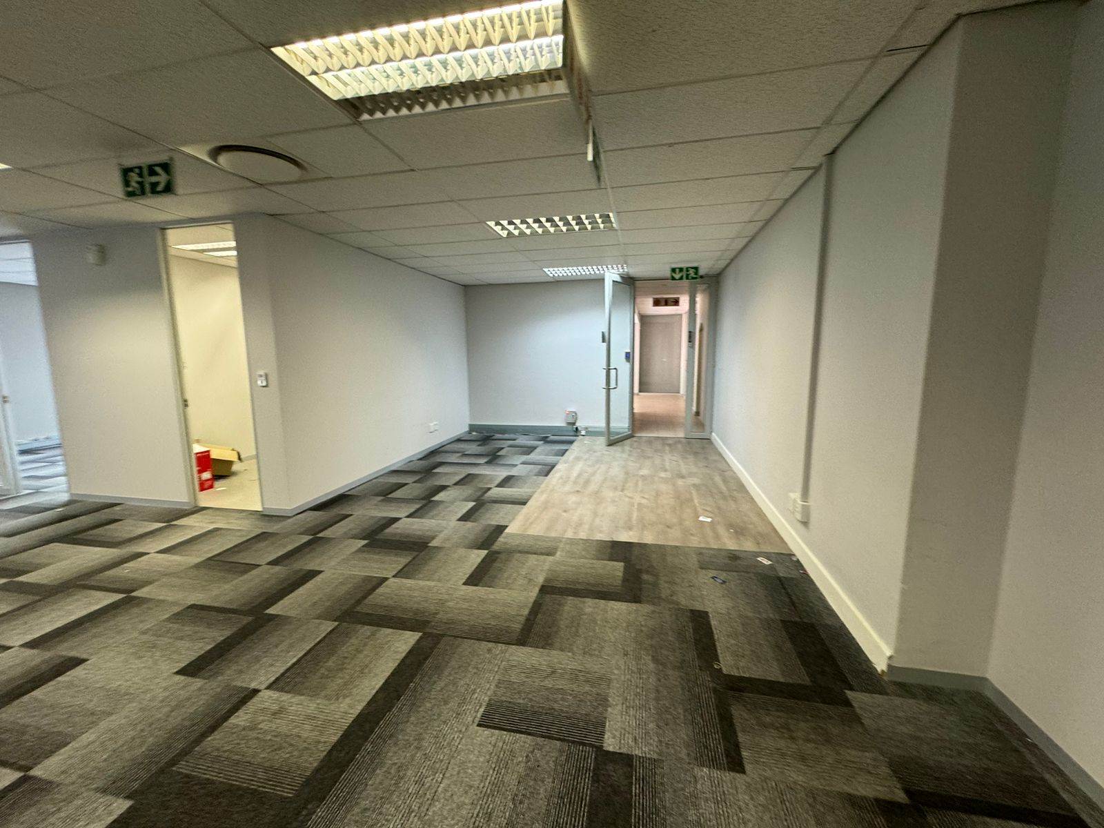 176  m² Commercial space in Sandown photo number 22