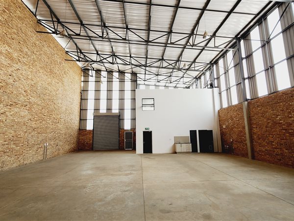 435  m² Industrial space