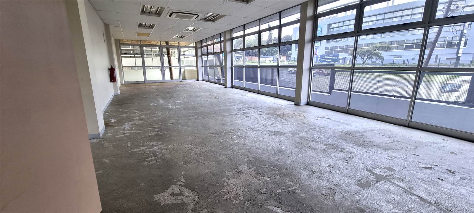 1596  m² Commercial space in Parkmore photo number 26