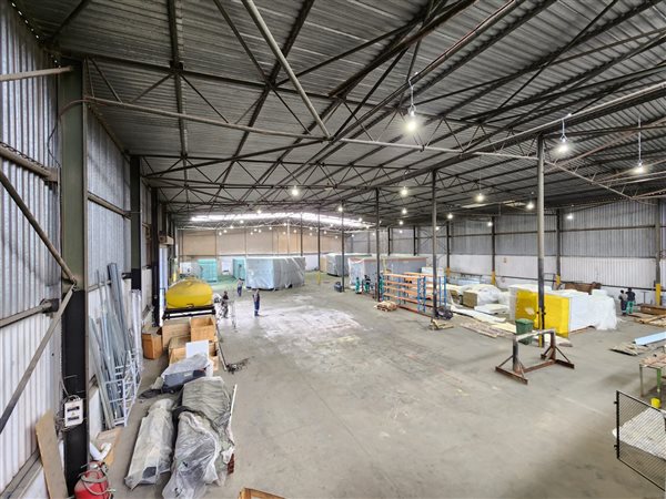 3 980  m² Industrial space