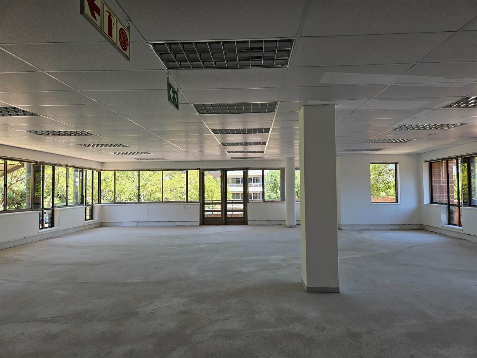 274  m² Commercial space in Woodmead photo number 5