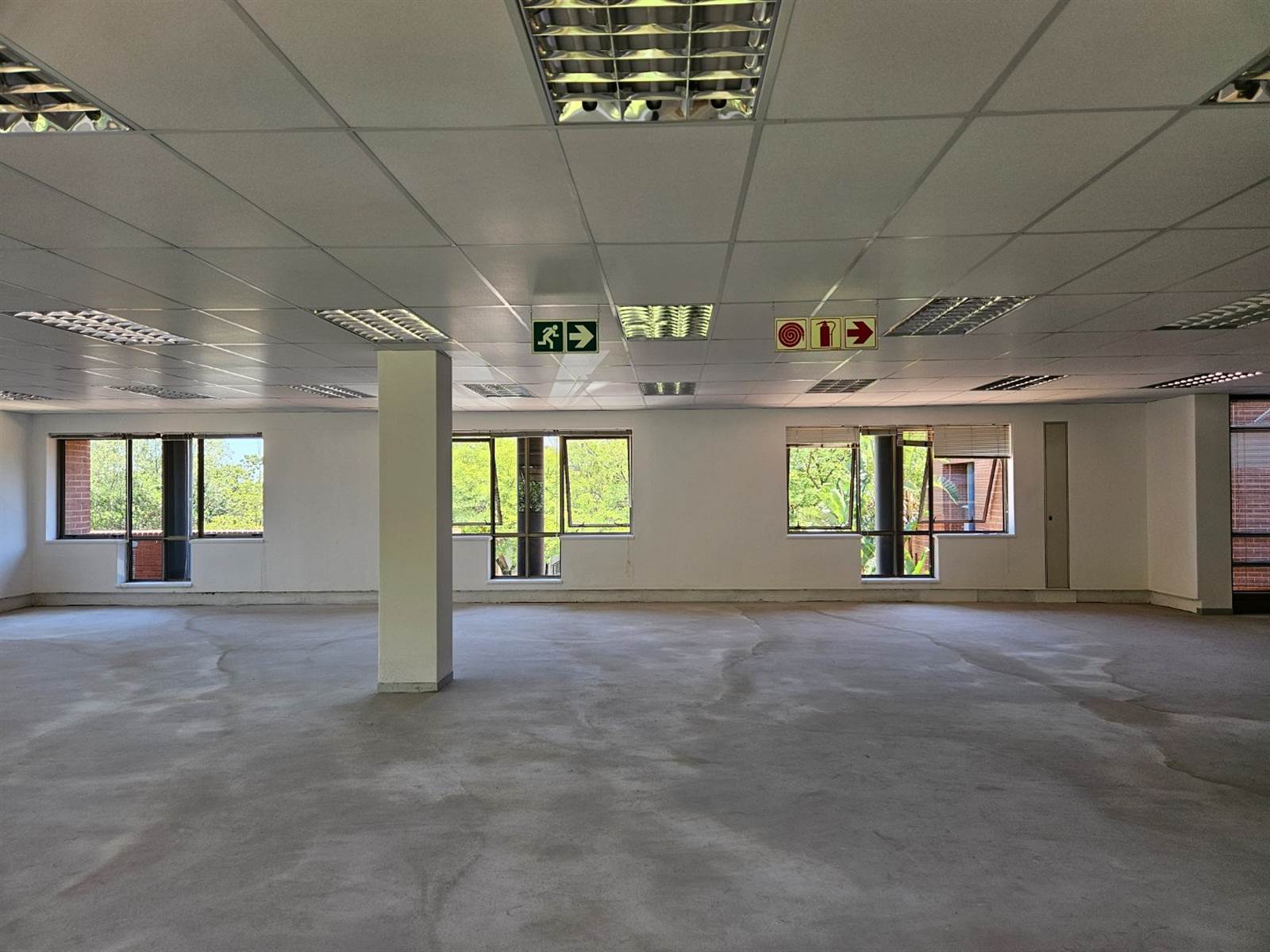 274  m² Commercial space in Woodmead photo number 8
