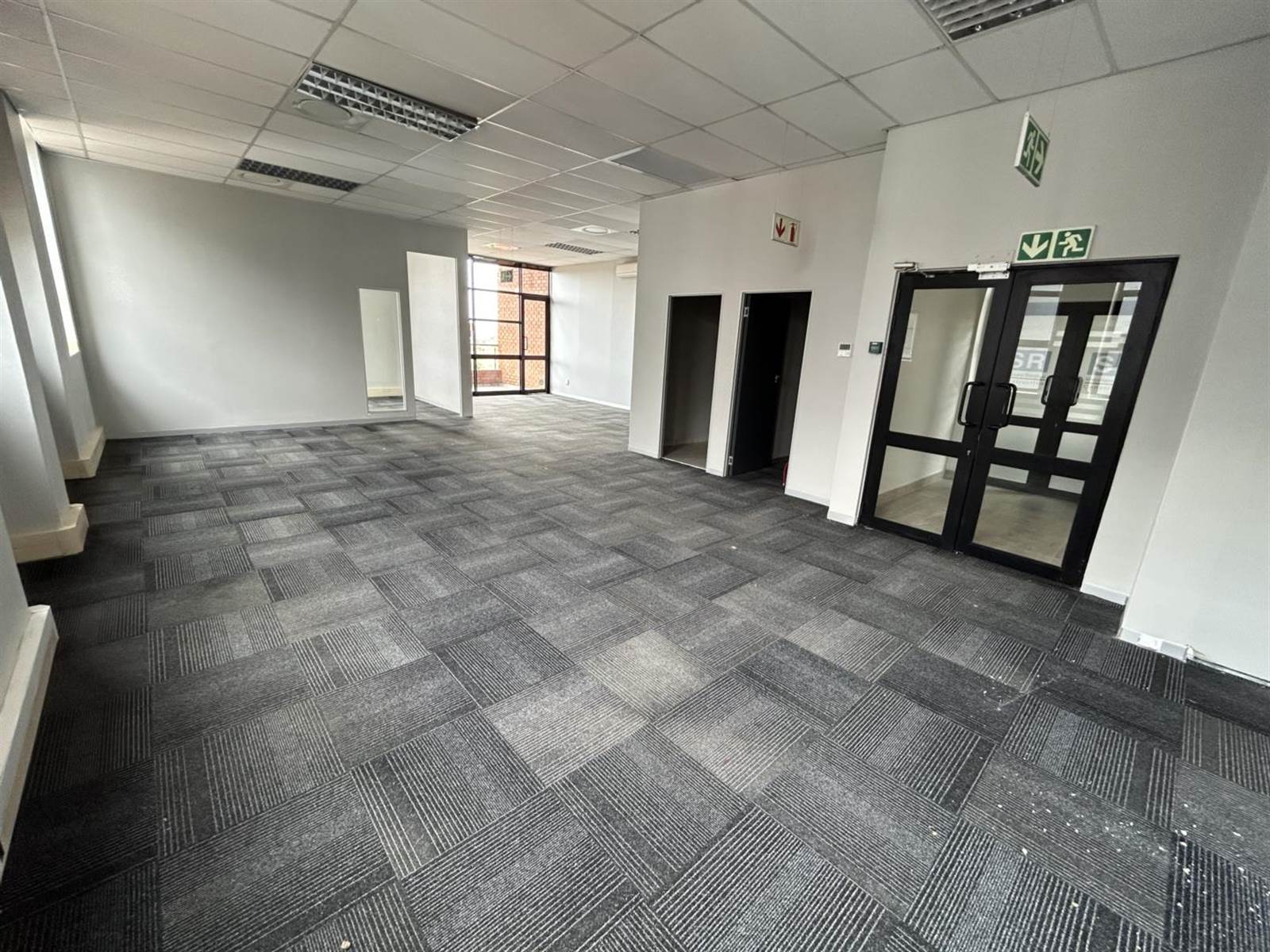 171  m² Office Space in Highveld photo number 1