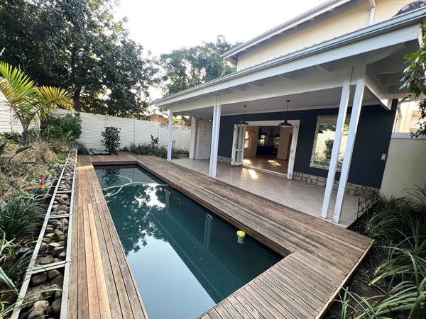 3 Bedroom Townhouse 3 Bedroom Townhouse