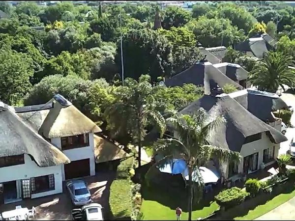 4 Bedroom House 4 Bedroom House
