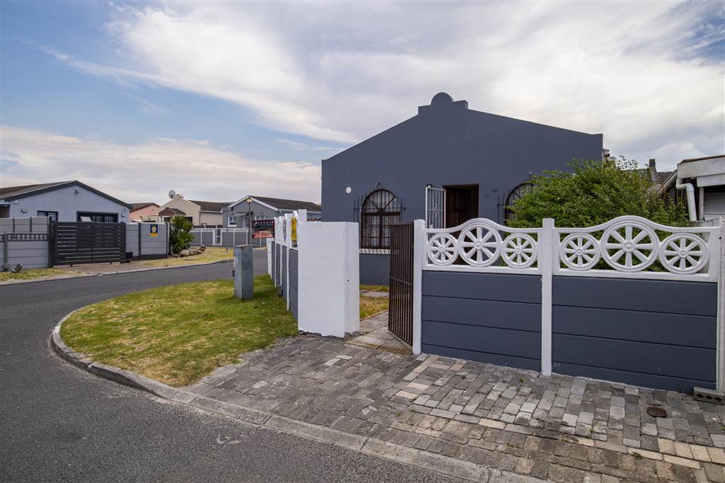 2 Bed House for sale in Wetton T4427444 Private Property