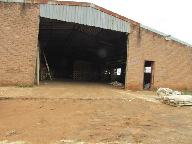 240  m² Commercial space in Daggafontein photo number 18