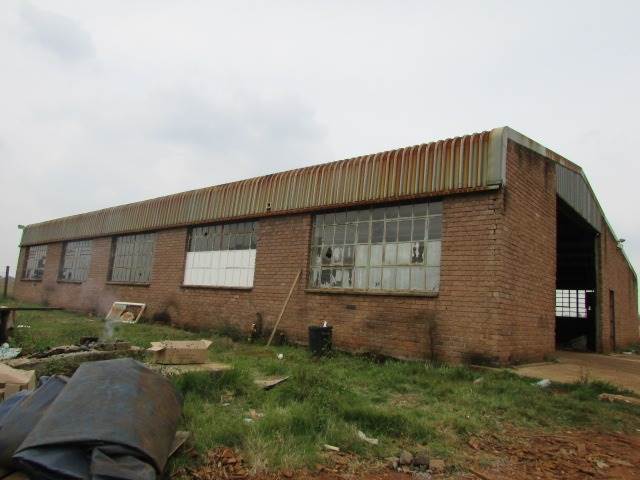 240  m² Commercial space in Daggafontein photo number 13