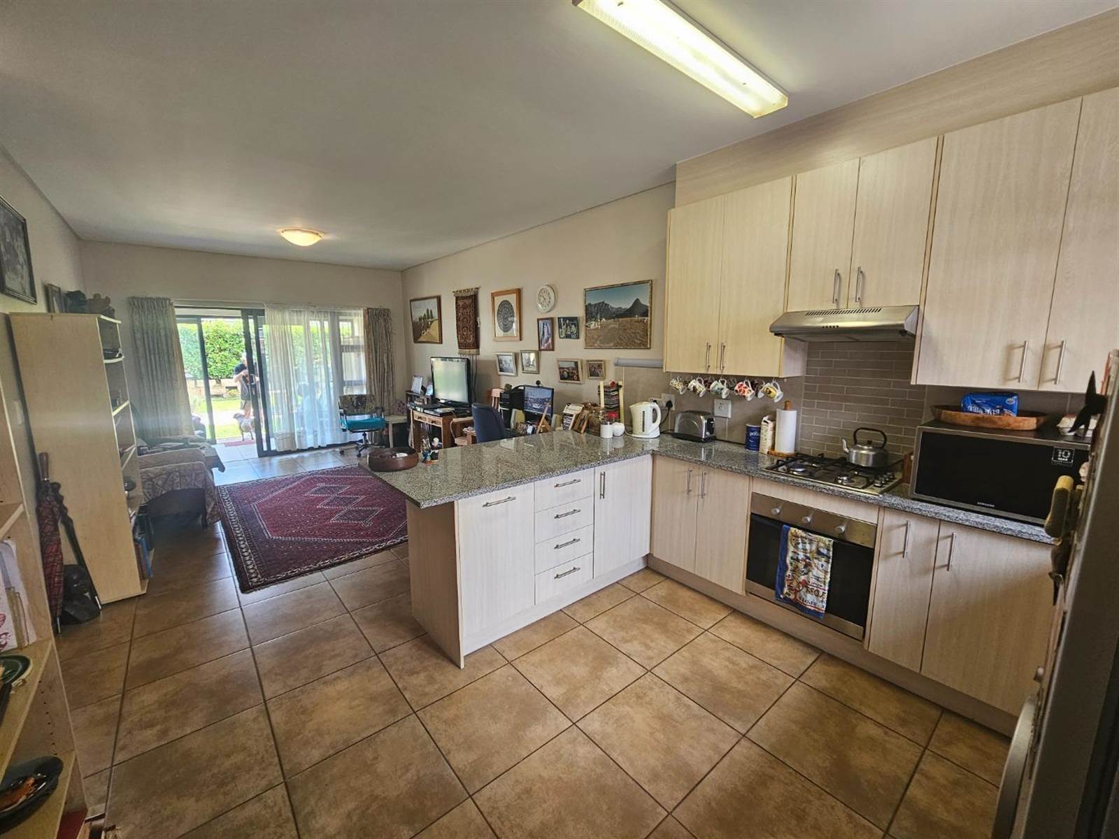 2 Bed House in Zesfontein AH photo number 3
