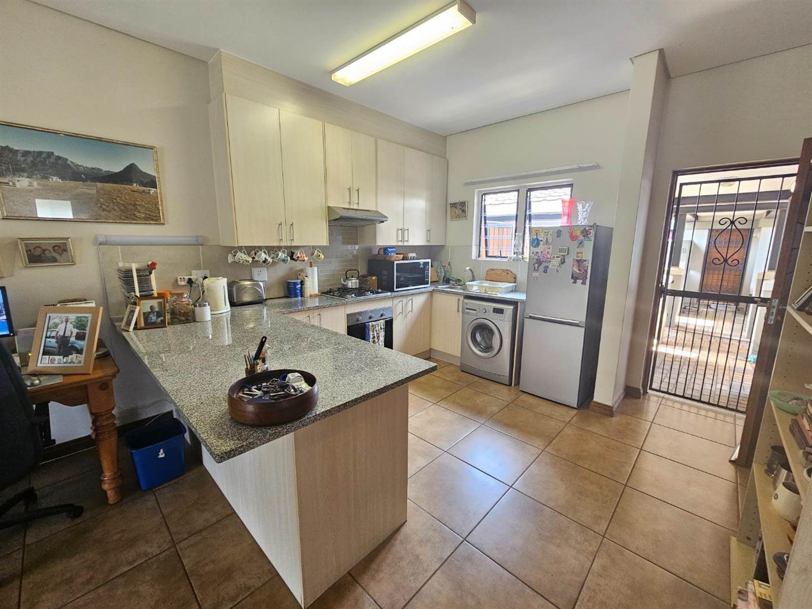 2 Bed House in Zesfontein AH photo number 2