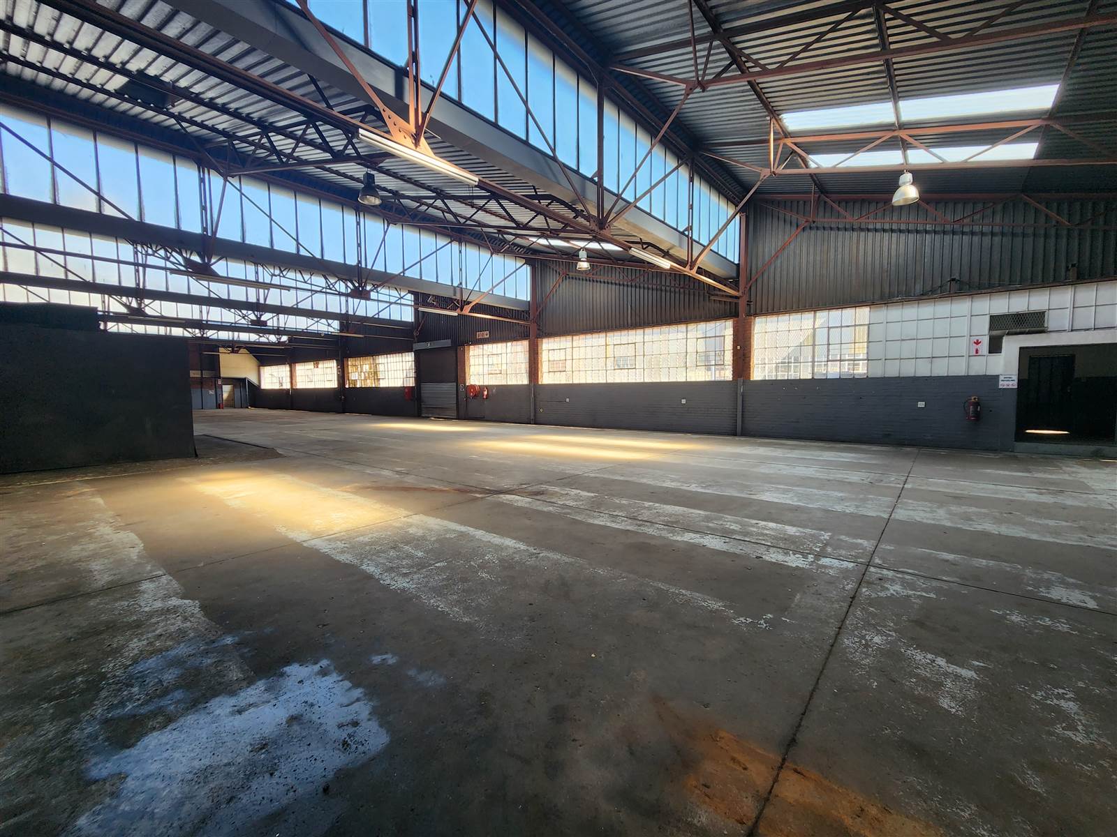 1279  m² Industrial space in Eastleigh photo number 3