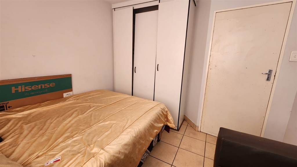 3 Bed Apartment in Rustenburg Central photo number 13