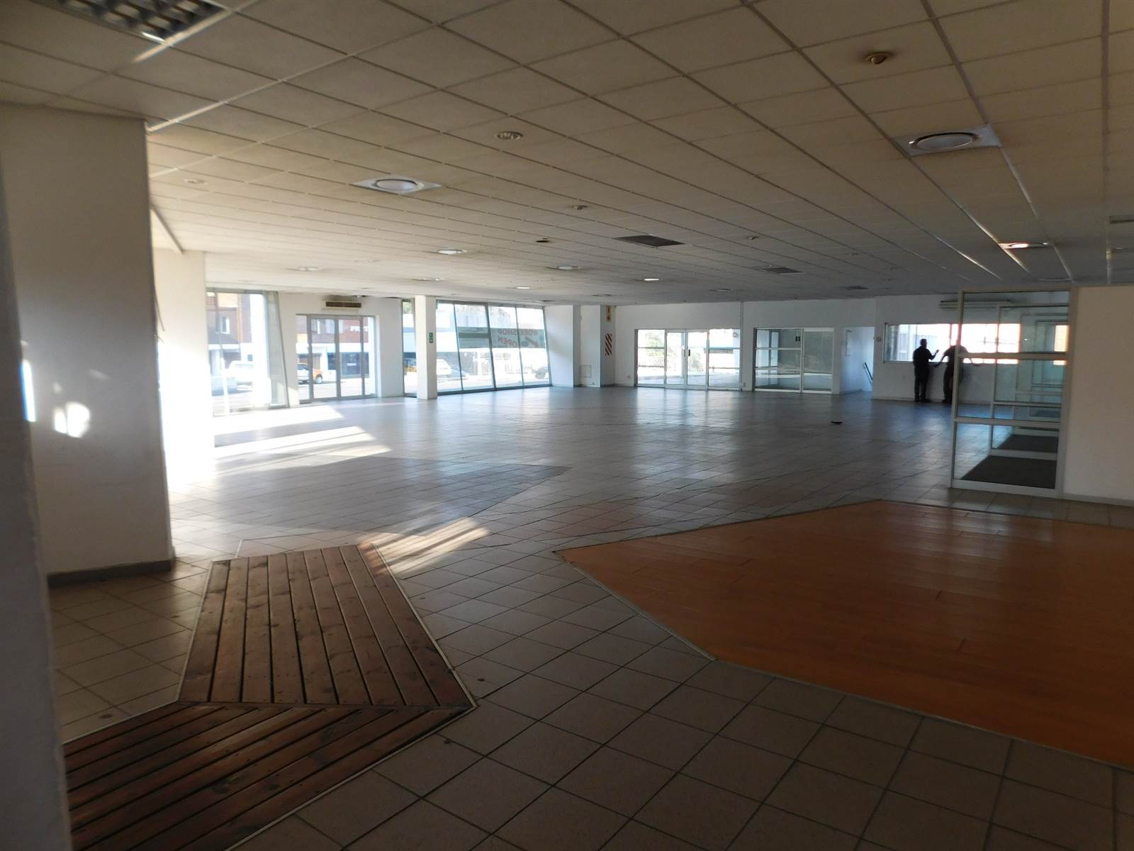 1583  m² Commercial space in Amanzimtoti photo number 12