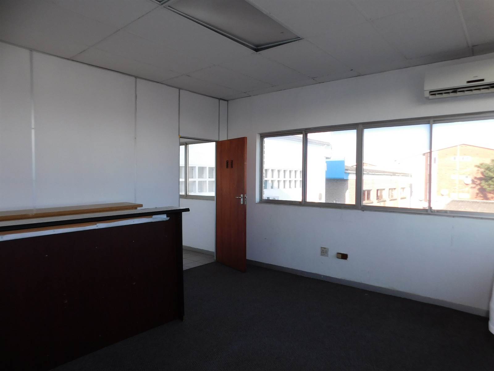 1583  m² Commercial space in Amanzimtoti photo number 8