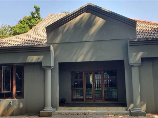 3 Bed House in Saxonwold