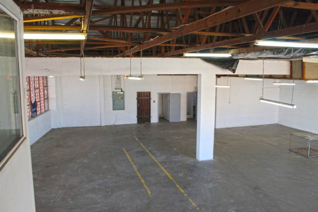 360  m² Industrial space in Greyville photo number 5