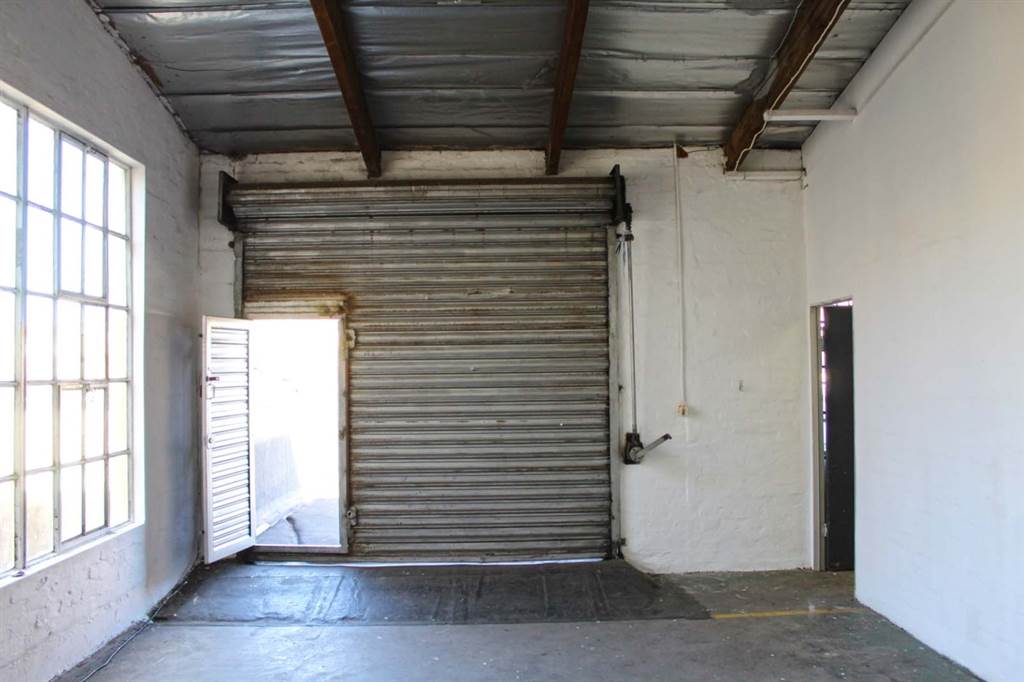 360  m² Industrial space in Greyville photo number 8