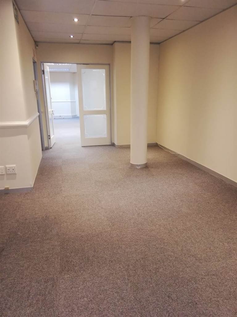 310  m² Office Space in Kenilworth photo number 20