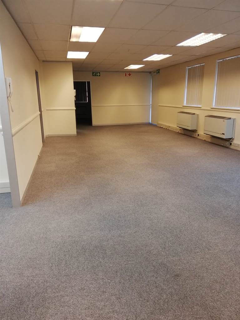 310  m² Office Space in Kenilworth photo number 11