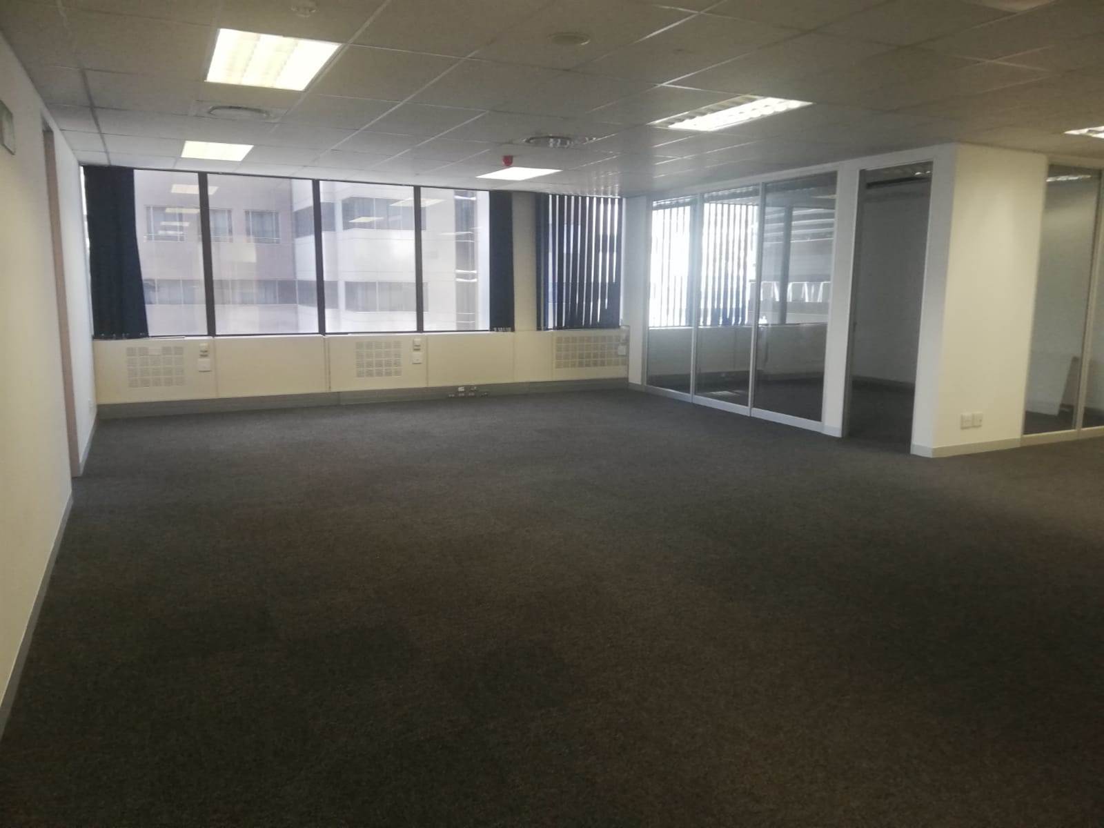 267  m² Office Space in Cape Town City Centre photo number 2