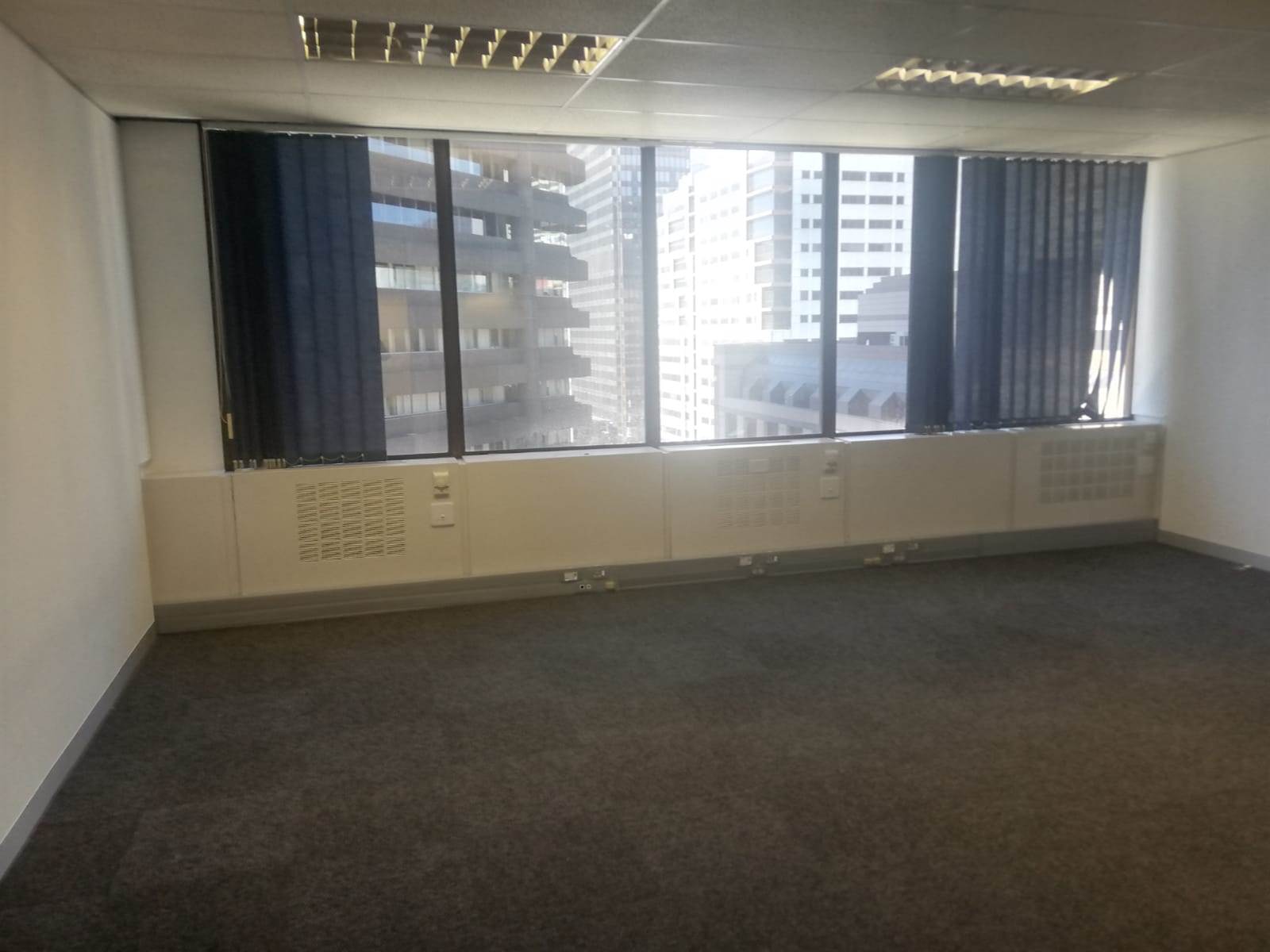 267  m² Office Space in Cape Town City Centre photo number 4