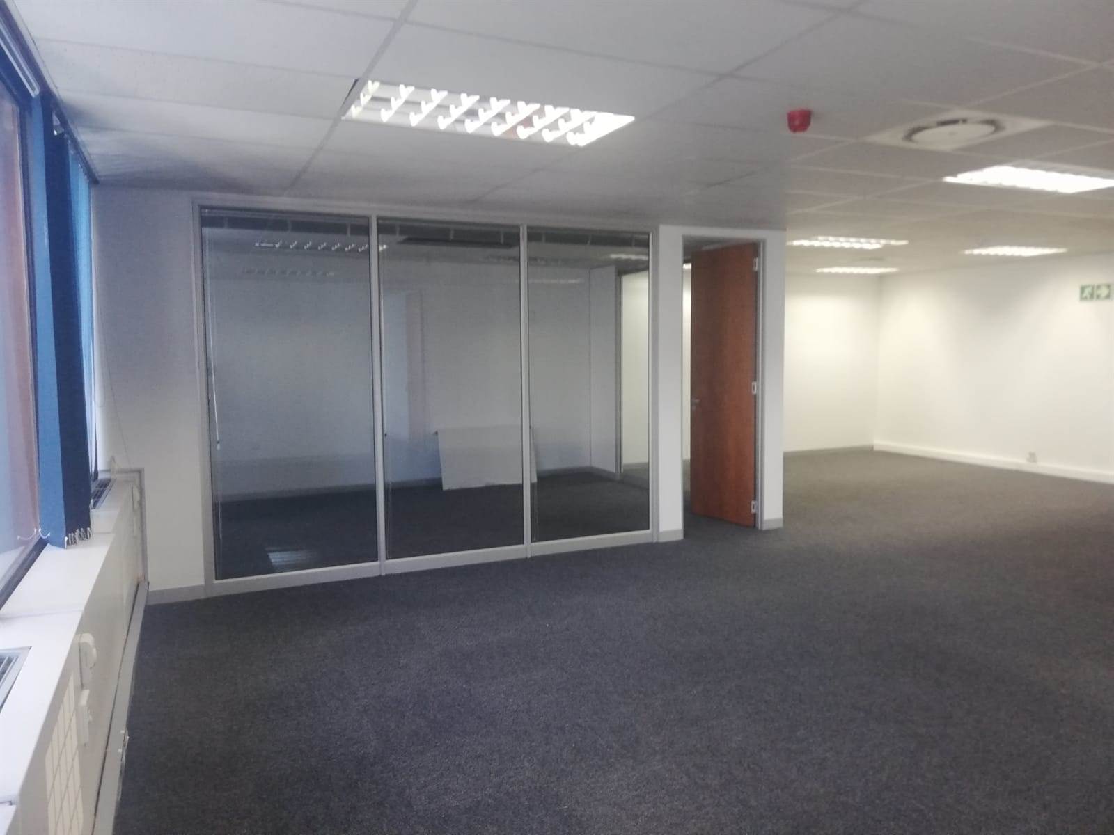 267  m² Office Space in Cape Town City Centre photo number 8