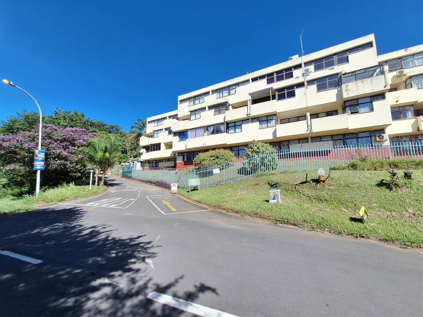 1 Bed Apartment in Pinetown Central photo number 23