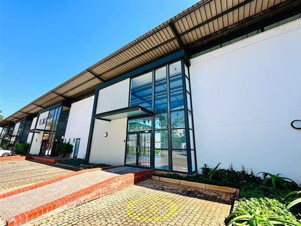 570  m² Commercial space in Umhlanga Ridge