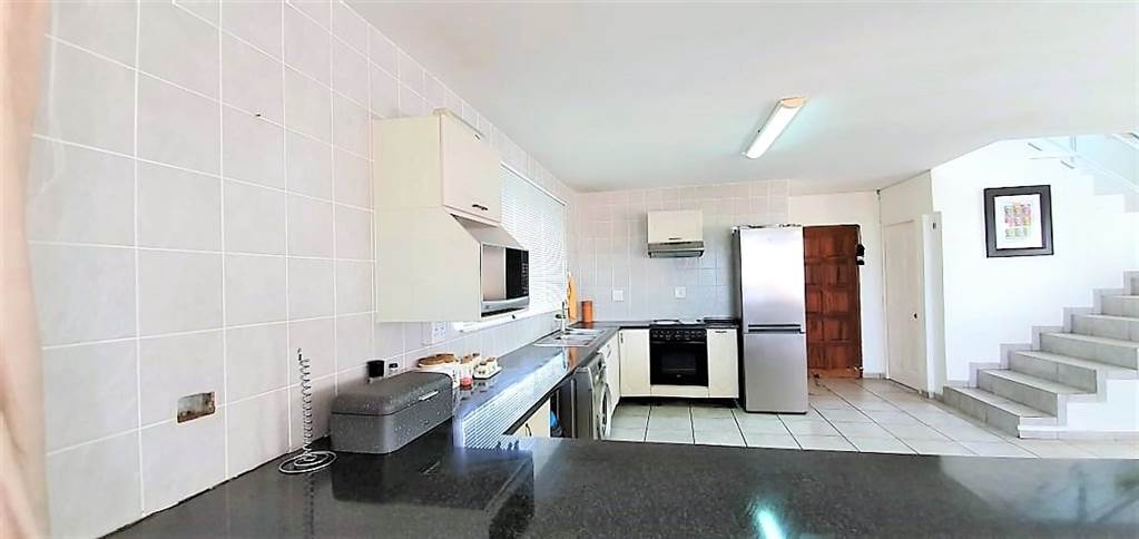 3 Bed Apartment in Shelly Beach photo number 15