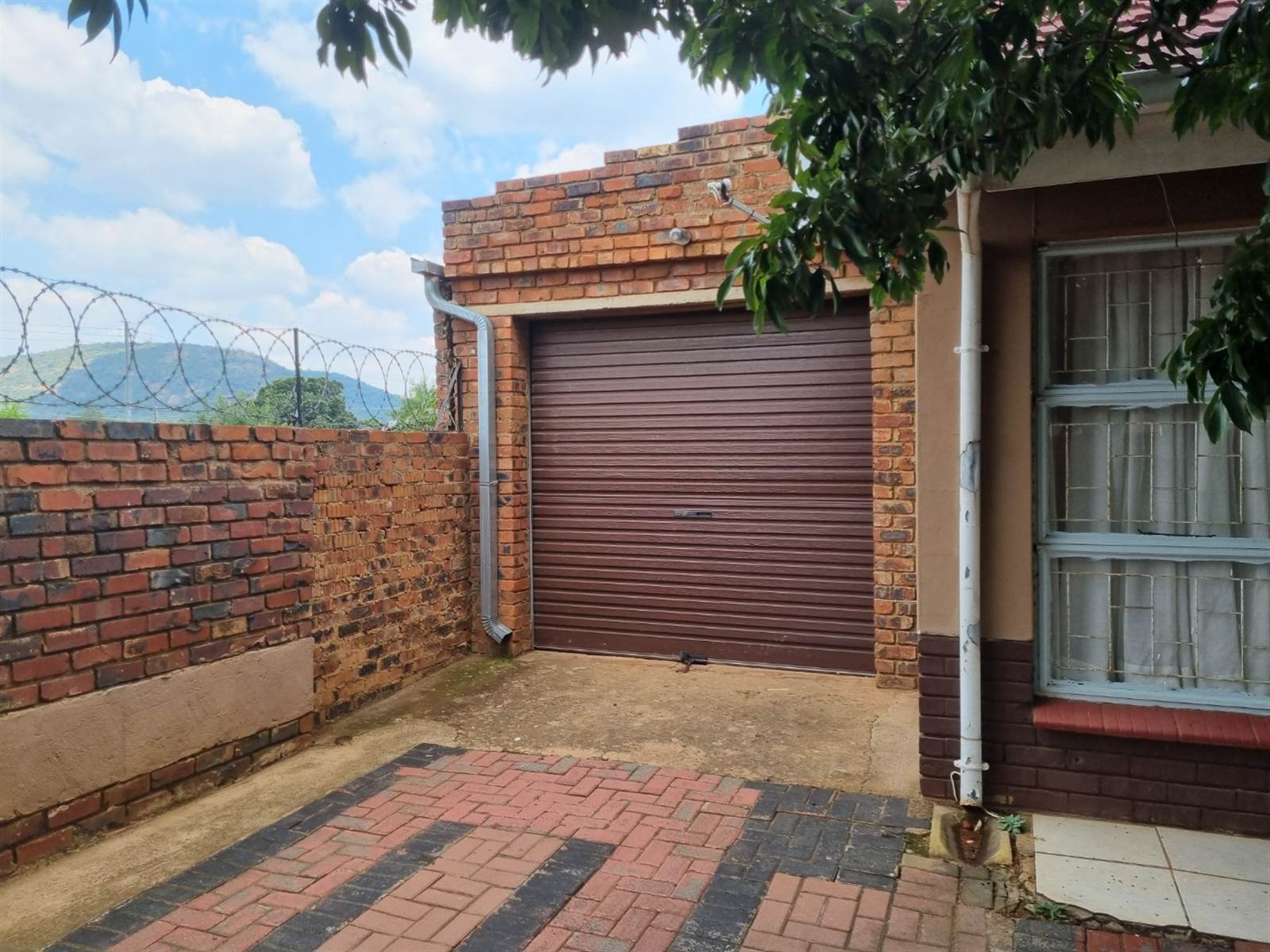 4 Bed House in Pretoria North photo number 3