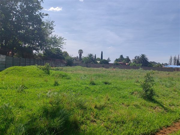 1923 m² Land available in Struisbult