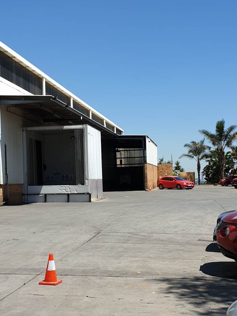 7000  m² Industrial space in Greenhills photo number 11