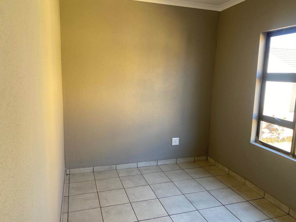 3 Bed House in Benoni CBD photo number 8