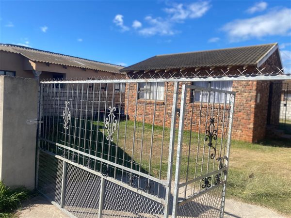 2 Bedroom House