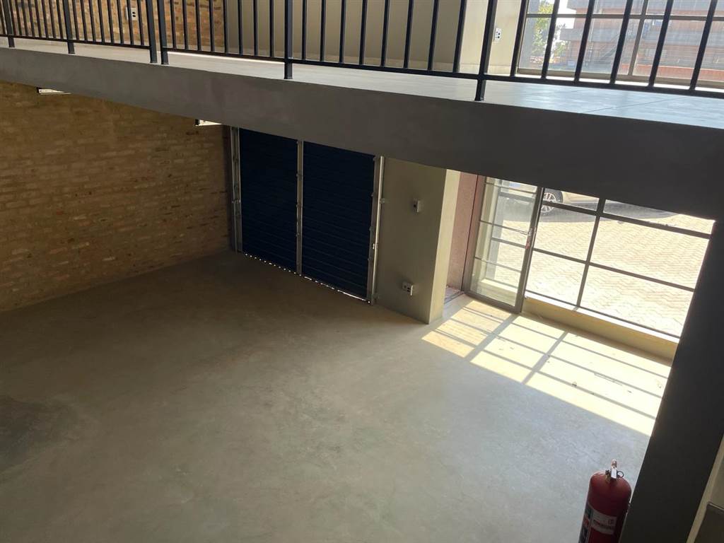 101  m² Commercial space in Halfway House photo number 20