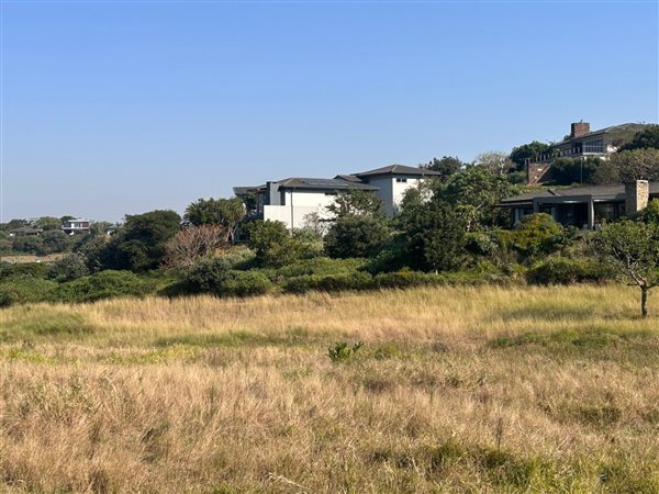 915 m² Land 915 m² Land