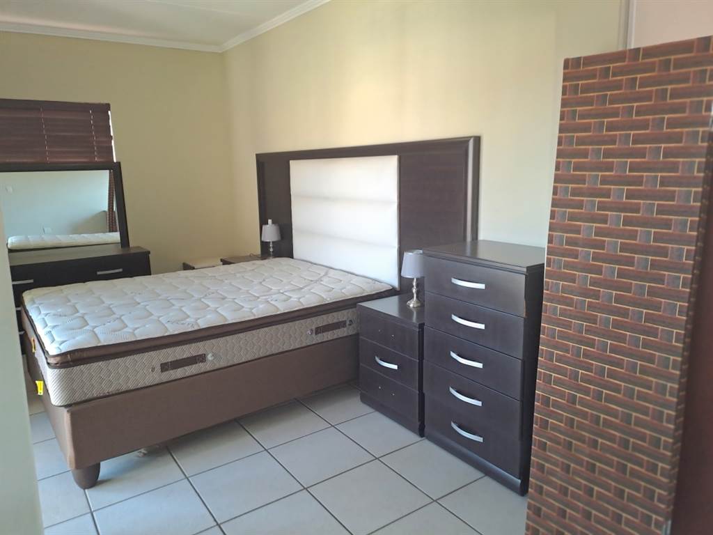 3 Bed Apartment in Sunninghill photo number 5