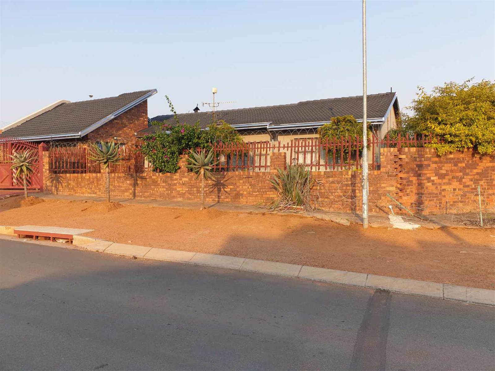 4 Bed House in Soshanguve photo number 30