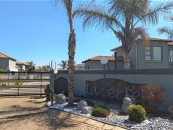 4 Bedroom House 4 Bedroom House