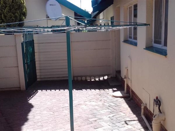 2 Bedroom Townhouse 2 Bedroom Townhouse