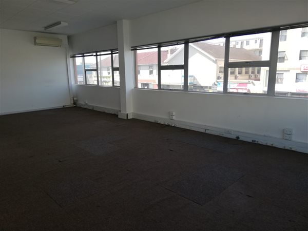 75  m² Office Space
